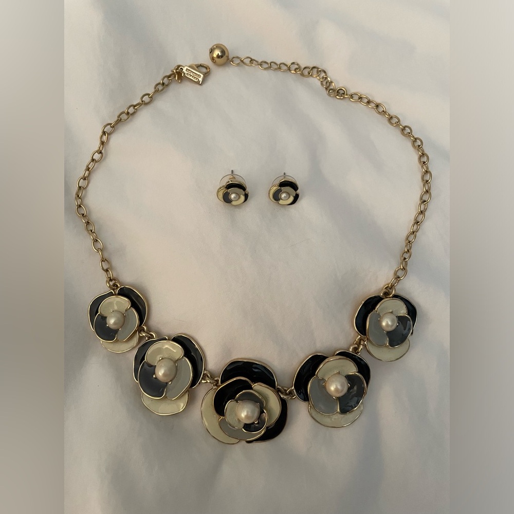 KATE SPADE NECKLACE EARRINGS SET